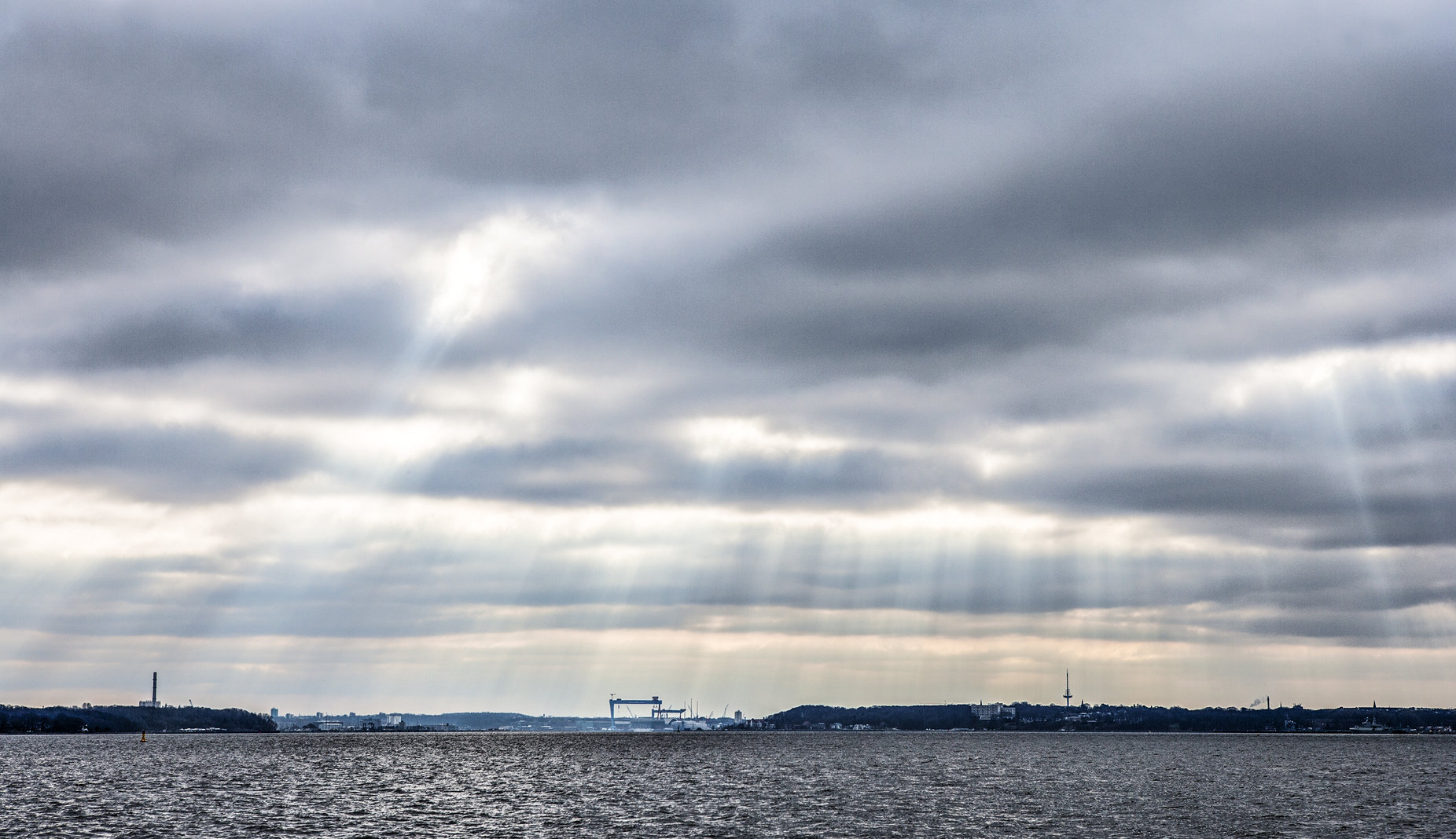 Ausblick zum Wochenende, Kiel, HDW, Förde, Decker, Design, Freitag, Skagerrakufer